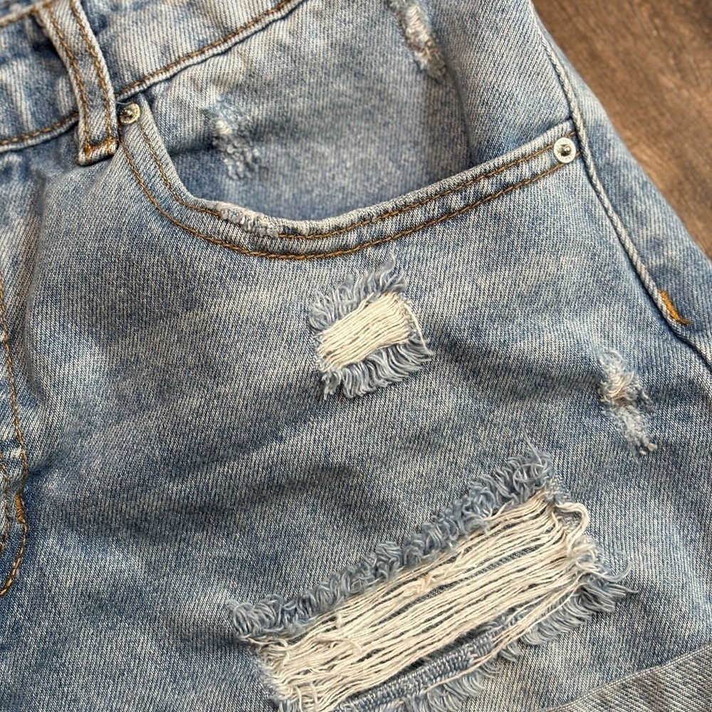 Forever 21 Jean Shorts Women's Size 27 - Picture 4 of 10